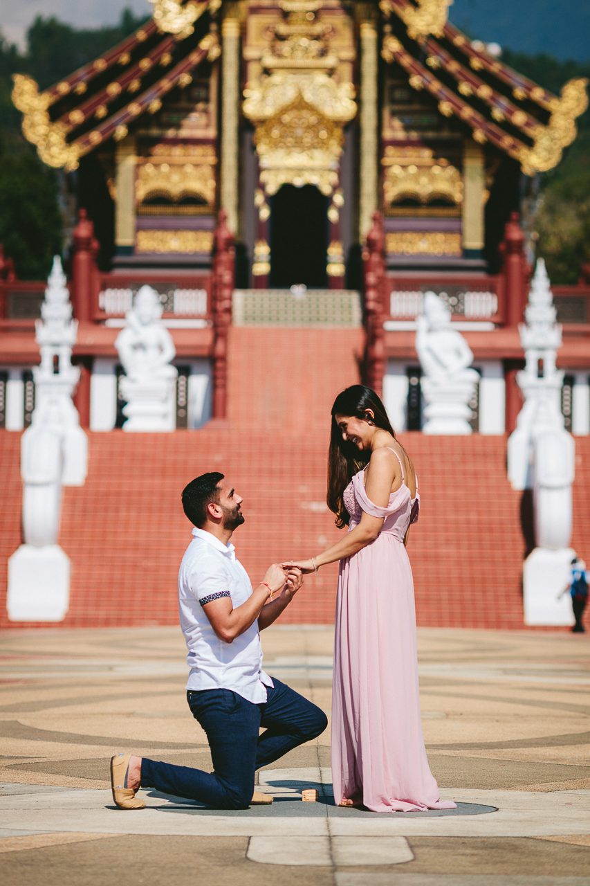 hire a proposal photograhper in Thailand