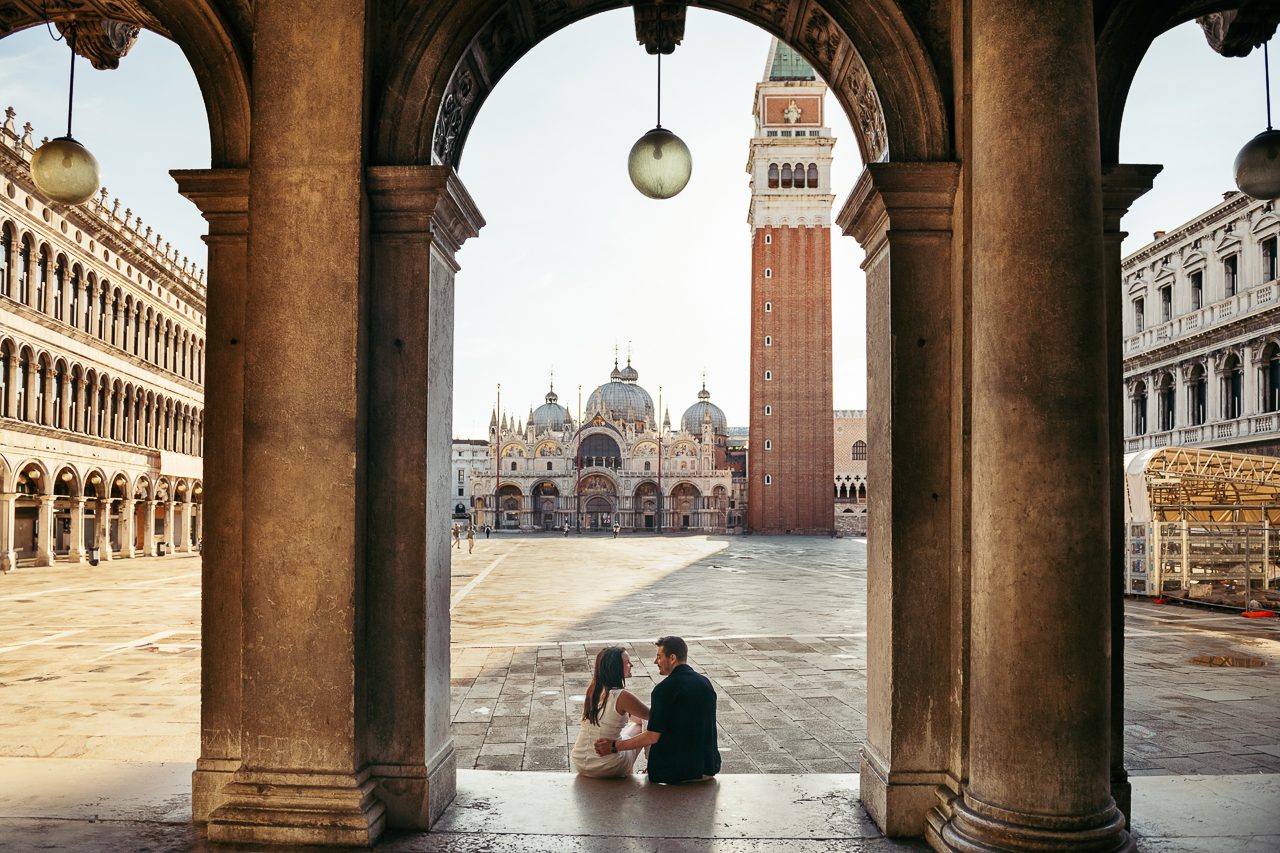 featured photo spot in Venice for proposals photo shoots