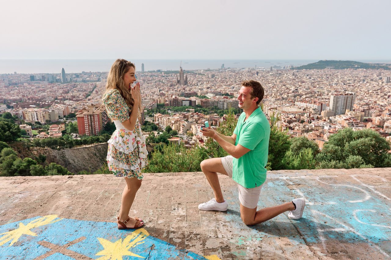 featured photo spot in Barcelona for proposals photo shoots