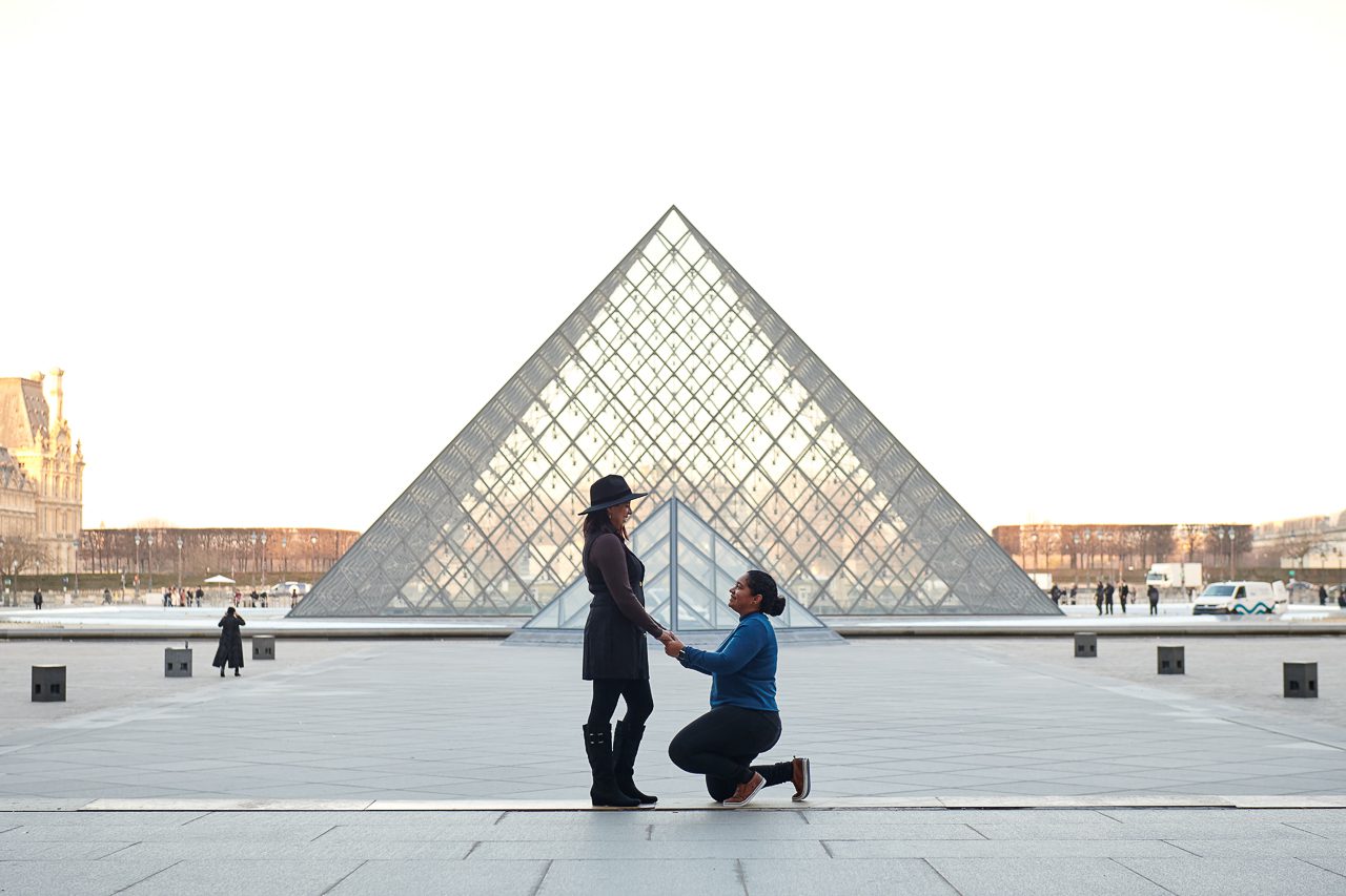 featured photo spot in Paris for proposals photo shoots